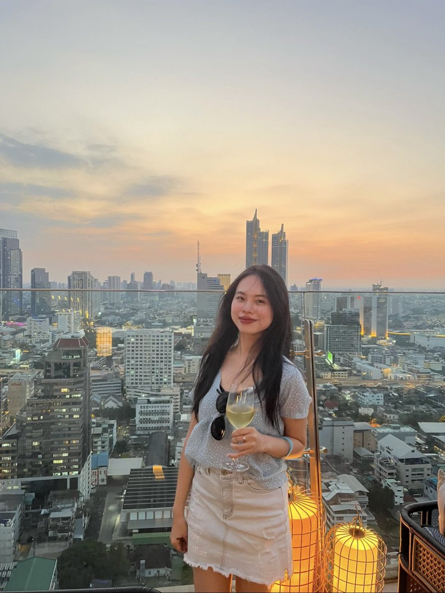 anniemonx's tweet photo. Been there for @bcgame, what a super funny mascost vibing with music and a glass of white wine. Perfect for a hot afternoon in Thailand. 🤪
A lot of stuff going on, who is joining? @bcgamepromo
#gameblockchain #blockchain https://t.co/MVStfaeHir