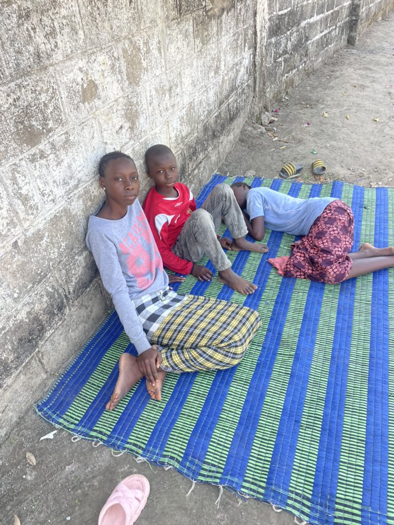 KutuboJ62008's tweet image. I am a boy living in Gambia at the age of 21 years old living with my little beloved siblings and I'm here for your support just anything from a kind heart is well appreciated just for me to have food and a better living in life nothing gofund.me/168e820f