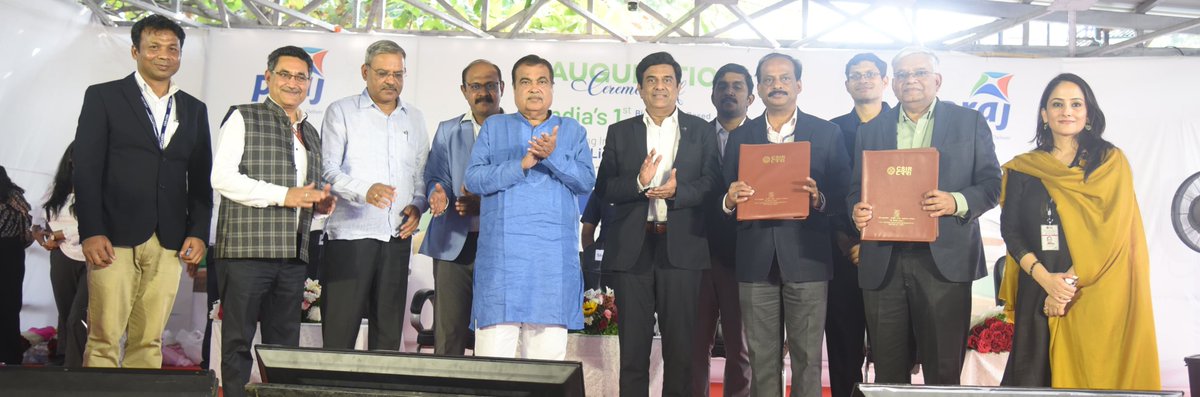 nitin_gadkari's tweet photo. 🇮🇳 India’s first bio-bitumen-based NH stretch 🛣 on NH-44 in Nagpur, Maharashtra, unveiled!

Inaugurated India’s first bio-bitumen-based National Highway stretch on NH-44 in Mansar, Nagpur, Maharashtra, in the presence of Praj Industries President Shri @AtulMulay0905 Ji and NHAI officials. The stretch was developed using lignin-based bio-bitumen technology by Praj Industries in collaboration with CSIR-CRRI, NHAI, and Oriental.

The use of lignin as a sustainable binder marks a breakthrough in flexible pavement technology, addressing bitumen scarcity and reducing India’s reliance on imports, which currently account for 50% of supply. 

This innovation supports global sustainability goals by generating revenue for bio-refineries, mitigating stubble burning, and cutting greenhouse gas emissions by at least 70% compared to fossil-based bitumen. Leveraging abundant lignocellulosic biomass, it aligns with India’s vision for sustainable industrial growth.

By fostering advancements in green technologies and promoting industrial sustainability, this initiative aligns with Hon'ble Prime Minister Shri @narendramodi Ji's vision of Aatmanirbhar Bharat, paving the way for large-scale domestic production and a self-reliant, sustainable future.

#PragatiKaHighway #GatiShakti #BioBitumen

@PrajIndustries @CSIRCRRI @NHAI_Official
