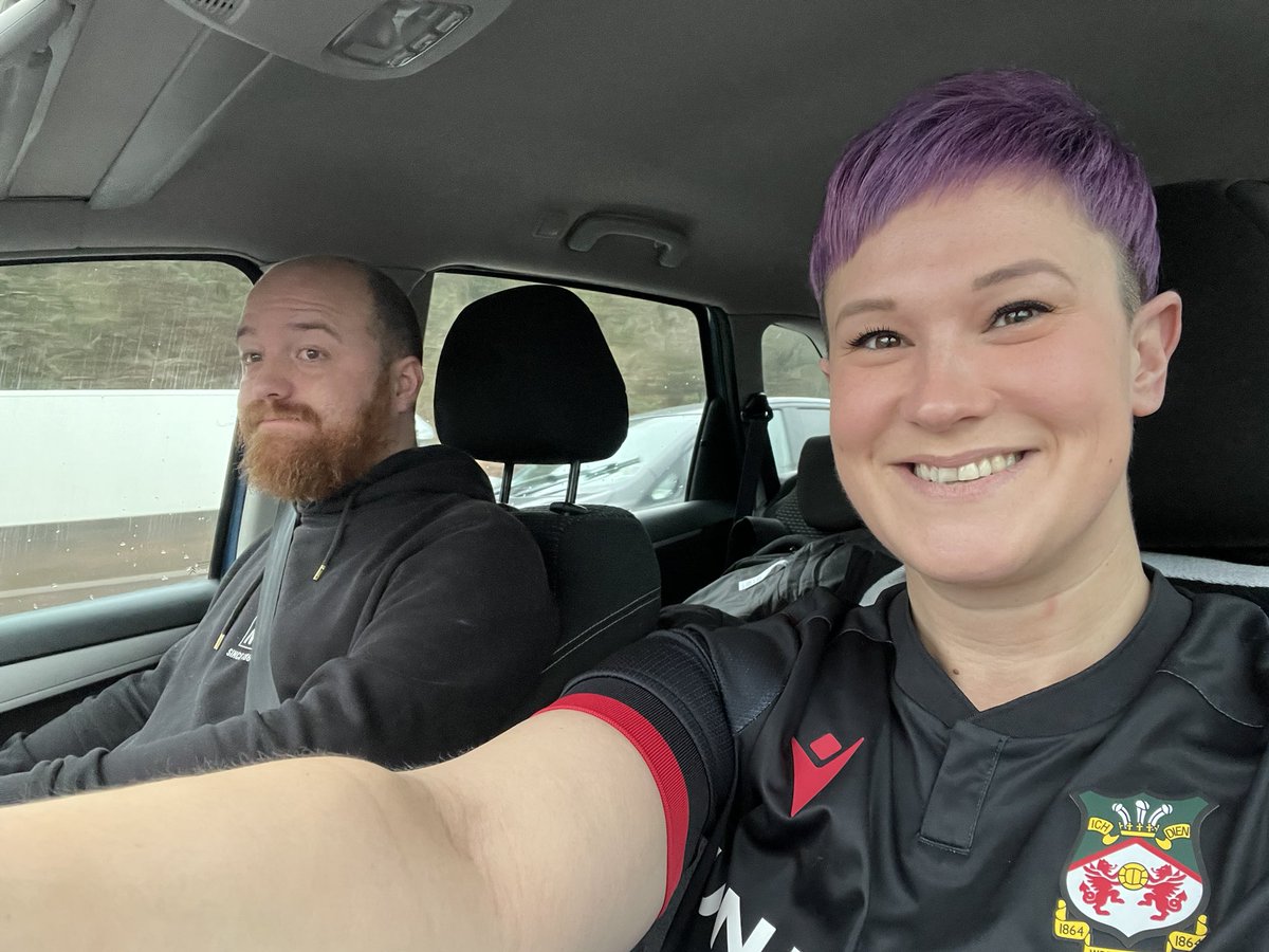 RaychullBe's tweet image. Chemo starts on the 30th Dec.. so before I’m house bound again.. it’s a @Wrexham_AFC away day in Bristol &amp;amp; we are on our way! C’mon lads, make this one special ⚽️ 💜 @dubd4n @fearlessidzine @RobRyanRed @VancityReynolds @RMcElhenney