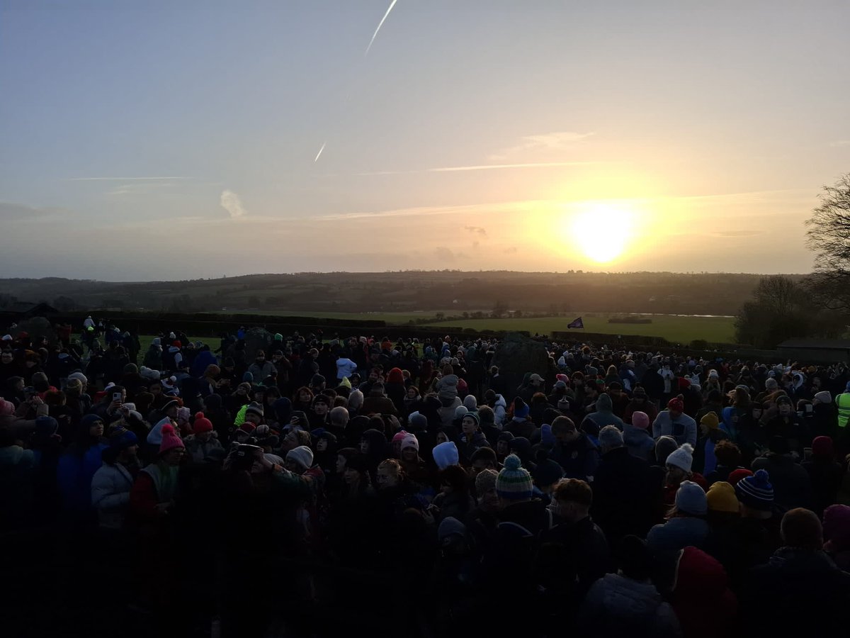 Brú na Bóinne - Newgrange and Knowth tweet media
