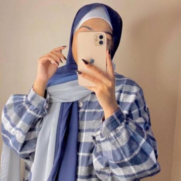 HayaFatimaKhan's tweet image. If people don&apos;t match your vibe 
Change the people, not vibe 
#NewProfilePic 
#Decembervibes