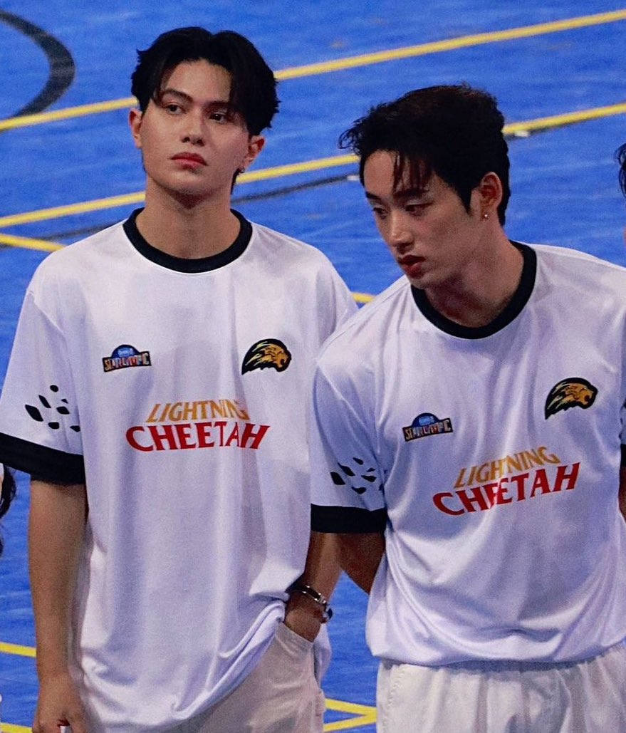 you_daaaaaaa's tweet photo. #WilliamEst #GMMTVStarlympic2024 ♡︎
2023                                                       2024 https://t.co/bsV75dxekk