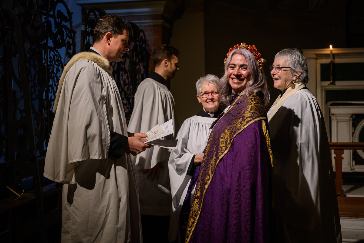 St Jude, Hampstead Garden Suburb (@stjudeonthehill) on Twitter photo Nine Lessons and Carols at St Jude's! <a href="/nic_chalmers/">Nicholas Chalmers</a> <a href="/emkolltveit/">Reverend Em Kolltveit</a> and photos by <a href="/mediasynthesis/">Michael Eleftheriades</a> Nine Lessons and Carols at St Jude's! <a href="/nic_chalmers/">Nicholas Chalmers</a> <a href="/emkolltveit/">Reverend Em Kolltveit</a> and photos by <a href="/mediasynthesis/">Michael Eleftheriades</a>
