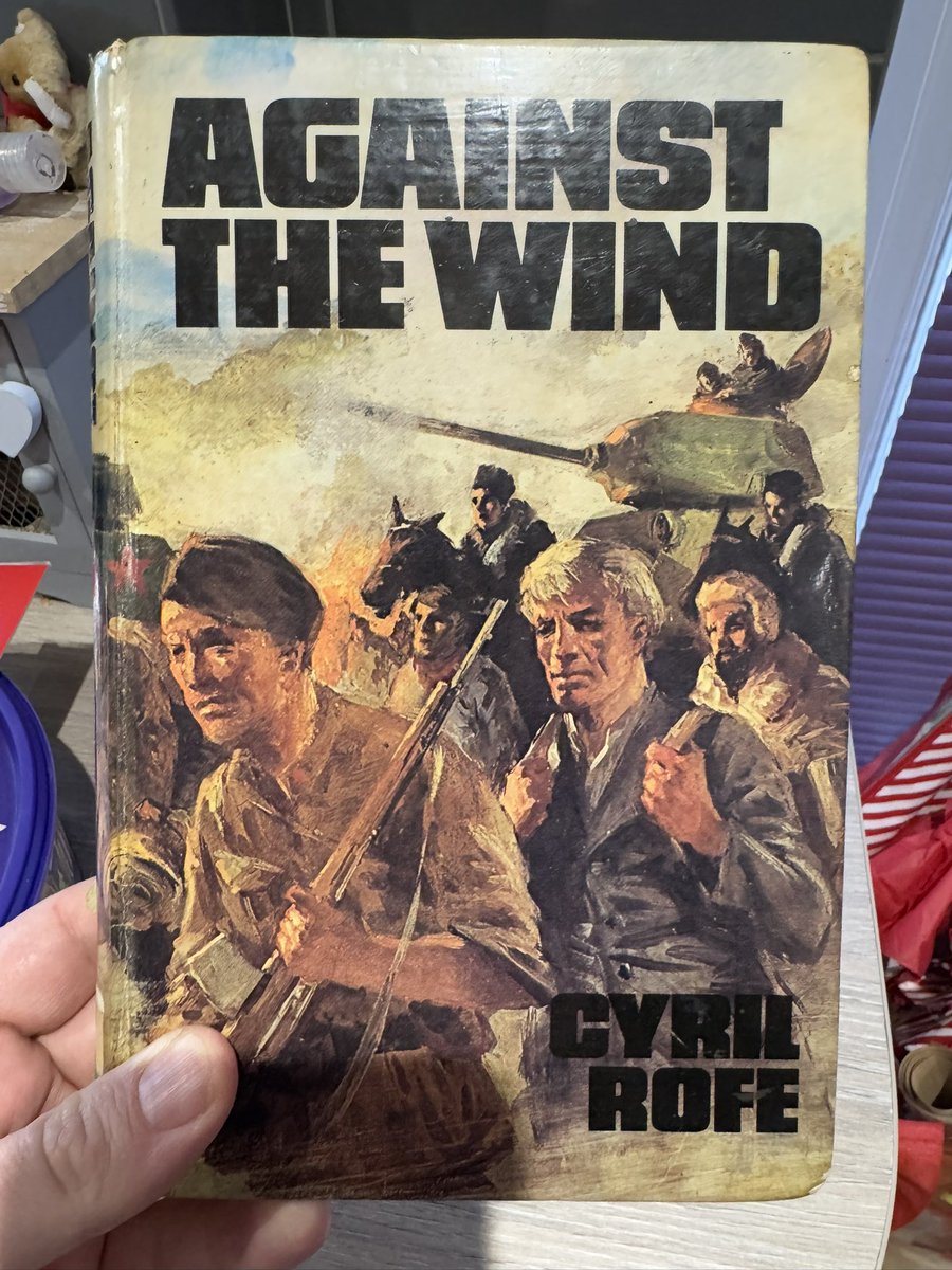 1940Medal's tweet photo. I really need to stop buying POW memoirs but every time I say I’m done another one catches my eye! #HistBookChat https://t.co/GzmW32g1sD
