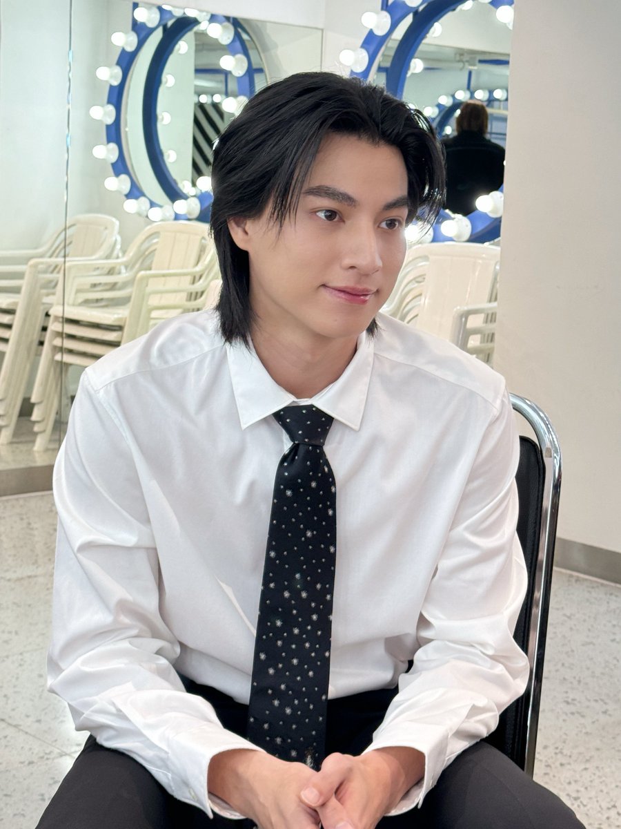 Gulfkanawutofc's tweet photo. ลุควันนี้ หล่อแบบเบาๆ

JOY OF GIVING​ X GULF​
#TheMallLifeStorexGulf https://t.co/NQeSjpFyhP