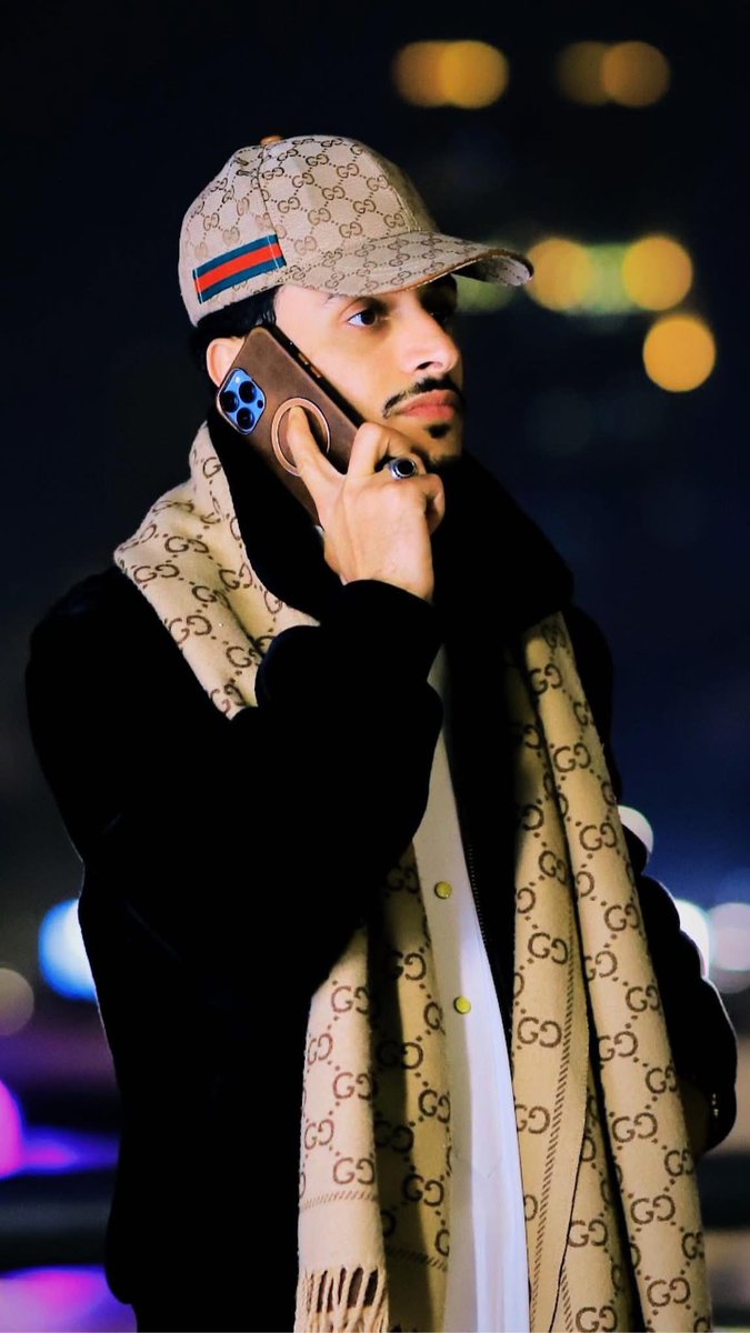 عجبت علا نفس تعيش بذله 
وارض الله واسع ثناها