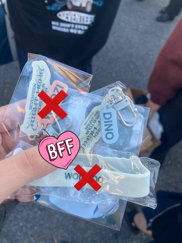 kmms9r's tweet photo. SEVENTEEN RIGHT HERE グッズ 交換
カバーキーリング
インスタントフォトステッカーカード
カプセルトイ

譲　ホシ、ウジ、ミンハオ、the8、バーノン、ディノ
求　エスクプス、ジョシュア

全てジョシュア優先
郵送、または都内手渡し

ご連絡お待ちしております。 https://t.co/Brh87jcj3y