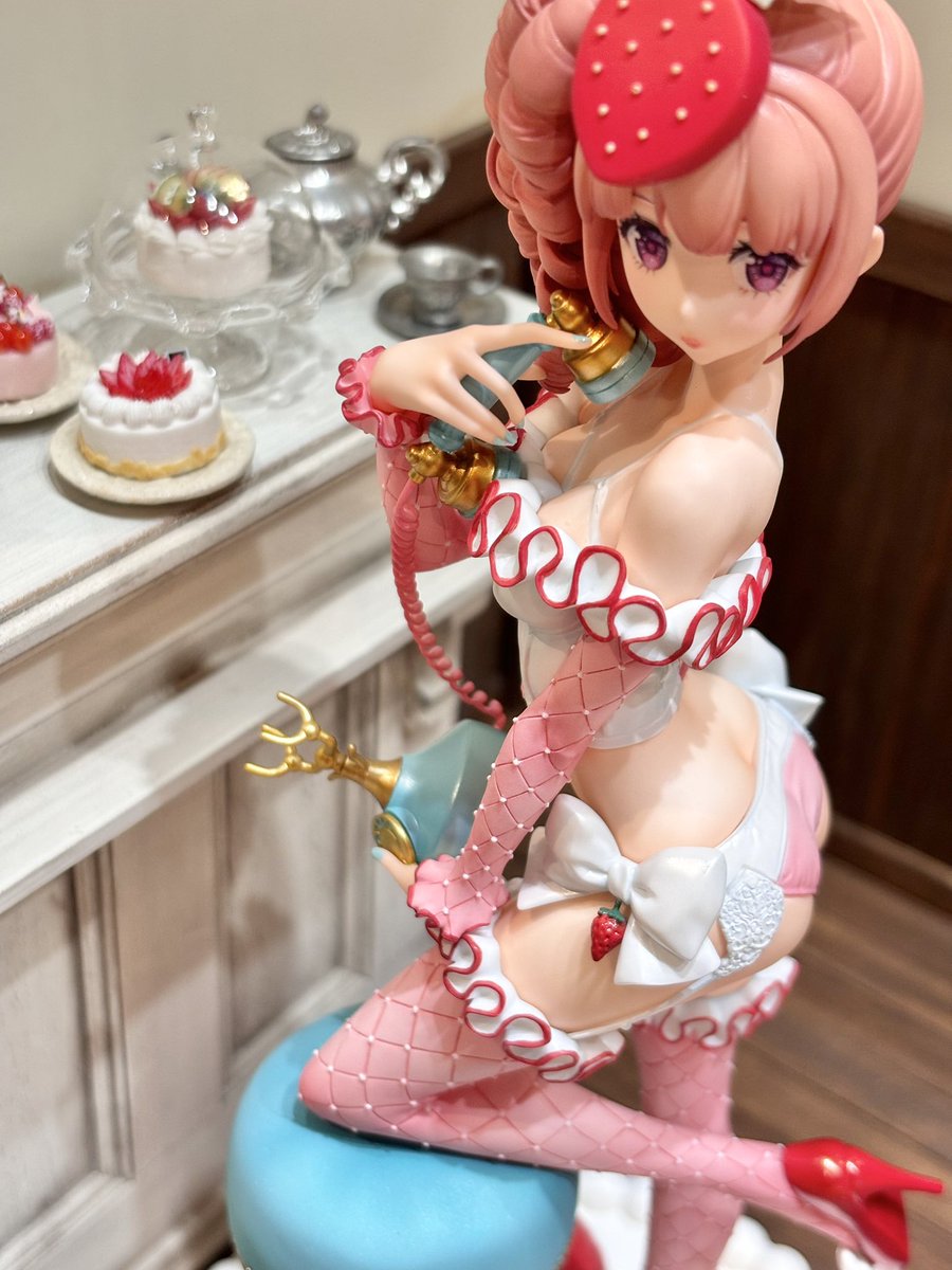 いちごショートビスチェガールのフィギュアがお届け間近なので 去年