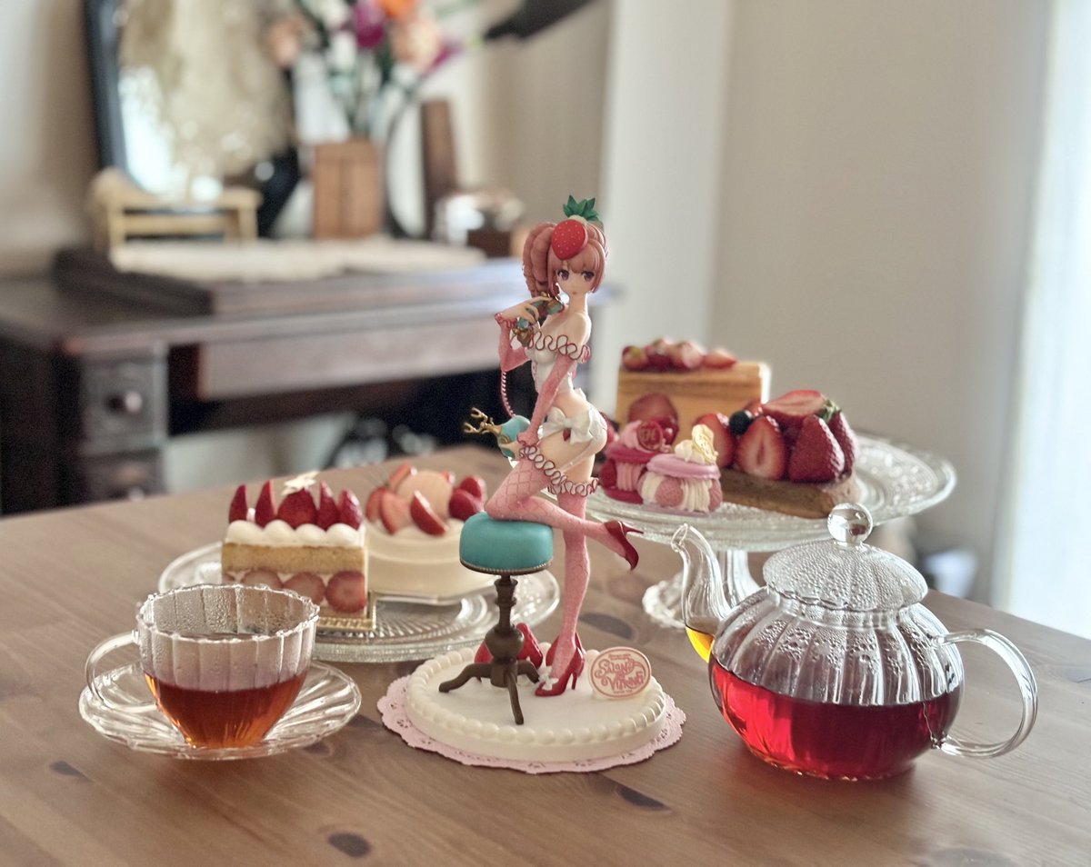 いちごショートビスチェガールのフィギュアがお届け間近なので 去年