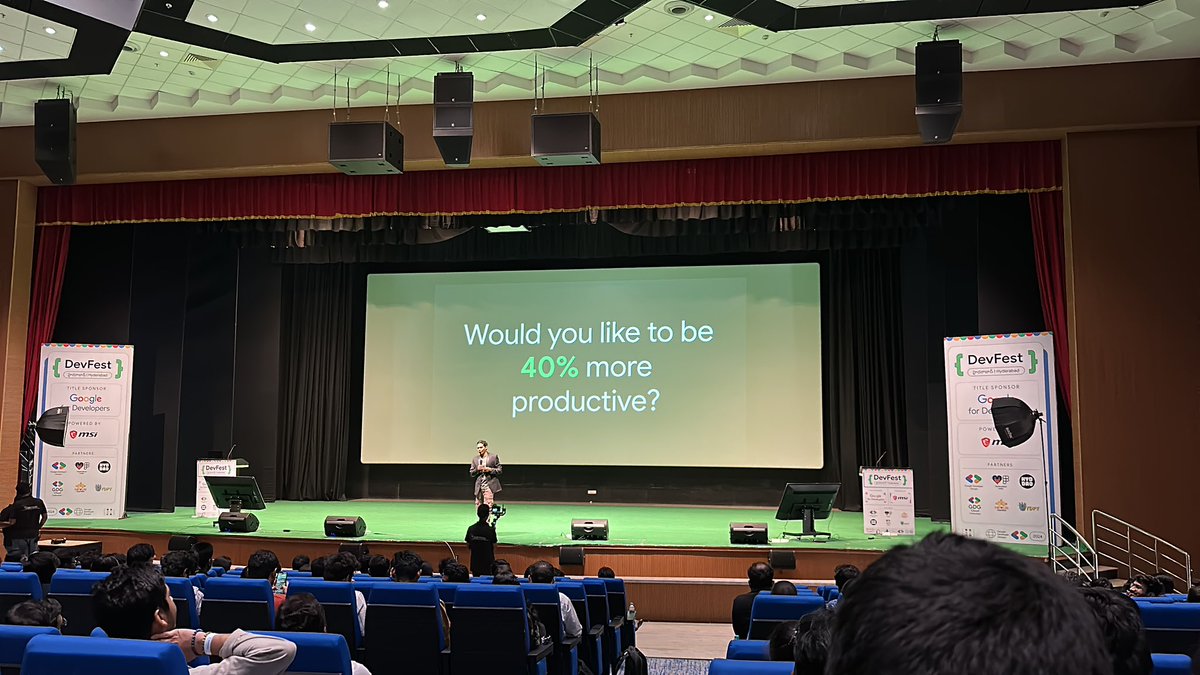 RamanaUlsa's tweet photo. Ai agent all you need 
at DevFest Hyd
#DevFestHyd24 #GDGHyd #TechInHyd #GoogleDeveloperGroupsHyderabad https://t.co/TYxudogIvb