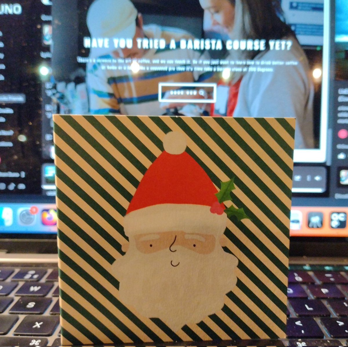 Chris Tregenza (@tregenza) on Twitter photo You know you spend too much time in coffee shops when the staff give you Christmas cards.
Merry Caffinemas <a href="/200Degs/">200 Degrees Coffee</a> You know you spend too much time in coffee shops when the staff give you Christmas cards.
Merry Caffinemas <a href="/200Degs/">200 Degrees Coffee</a>