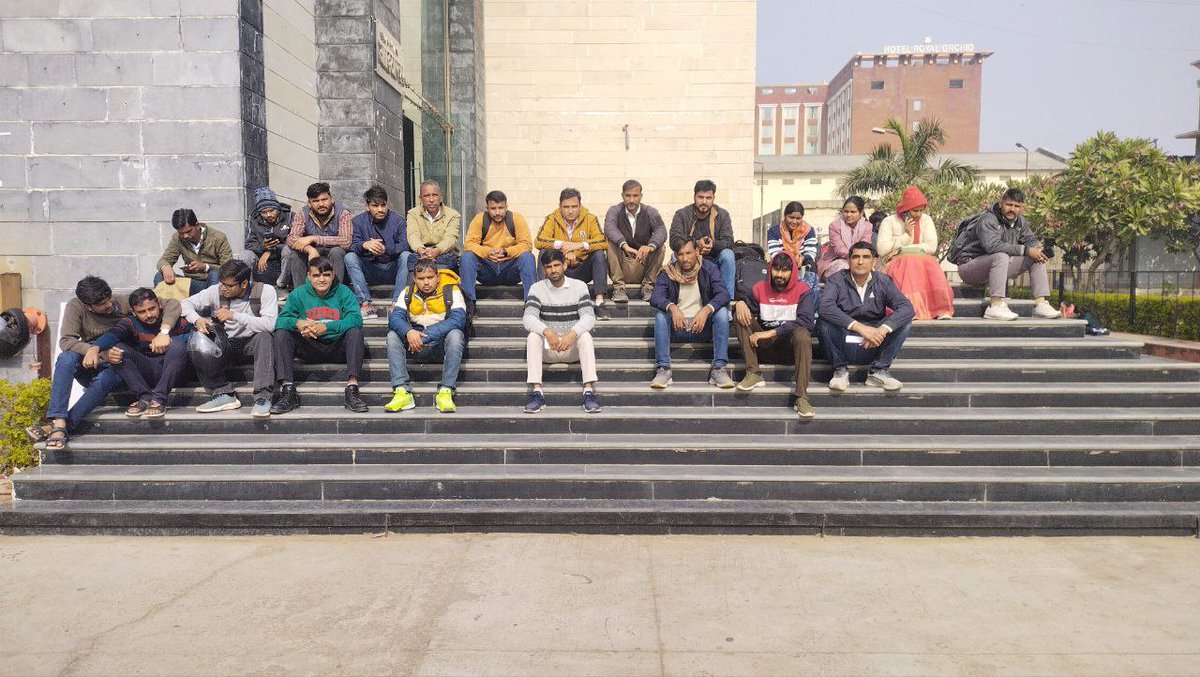 लेवल 2 परिणाम जारी करने में देरी से छात्रो का भविष्य दांव पर लग रहा है। अध्यक्ष <a href="/alokrajRSSB/">Alok Raj</a> जी से निवेदन है कि जल्द से जल्द परिणाम घोषित करें। #rssb #ResultIssue
#लेवल_2_परिणाम_जारी_करो
#L_2_भर्ती_से न्यायिक_बाधा_हट_चुकी_है।
#आलोकराज_जी रीट_L_2 का #सभी_पदों_पर_परिणाम_जारीकरो