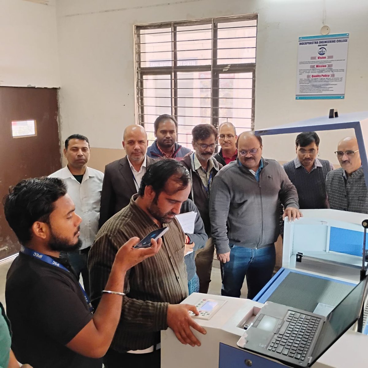 ipecgzb's tweet image. The Mechanical Engineering Department successfully conducted a hands-on training program on the CO2 Laser Cutting Machine in the IDEA Lab, featuring Mr. Rakesh, Technical Head of Sun Top Laser Technology
.
#ipec #ipec30 #LaserCuttingTechnology #CO2LaserCutting