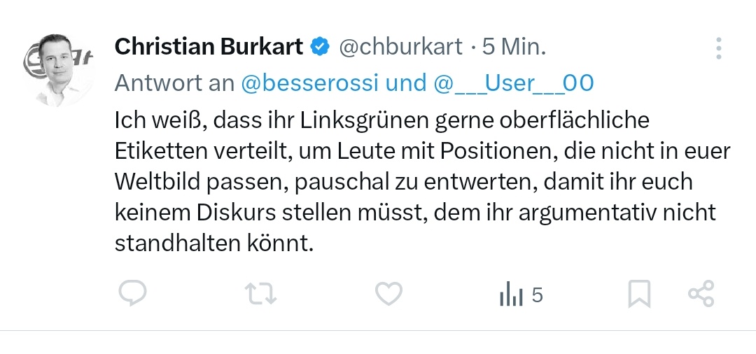 besserossi's tweet photo. #BraunerFeigling 😂 https://t.co/FZBoYQgbvq