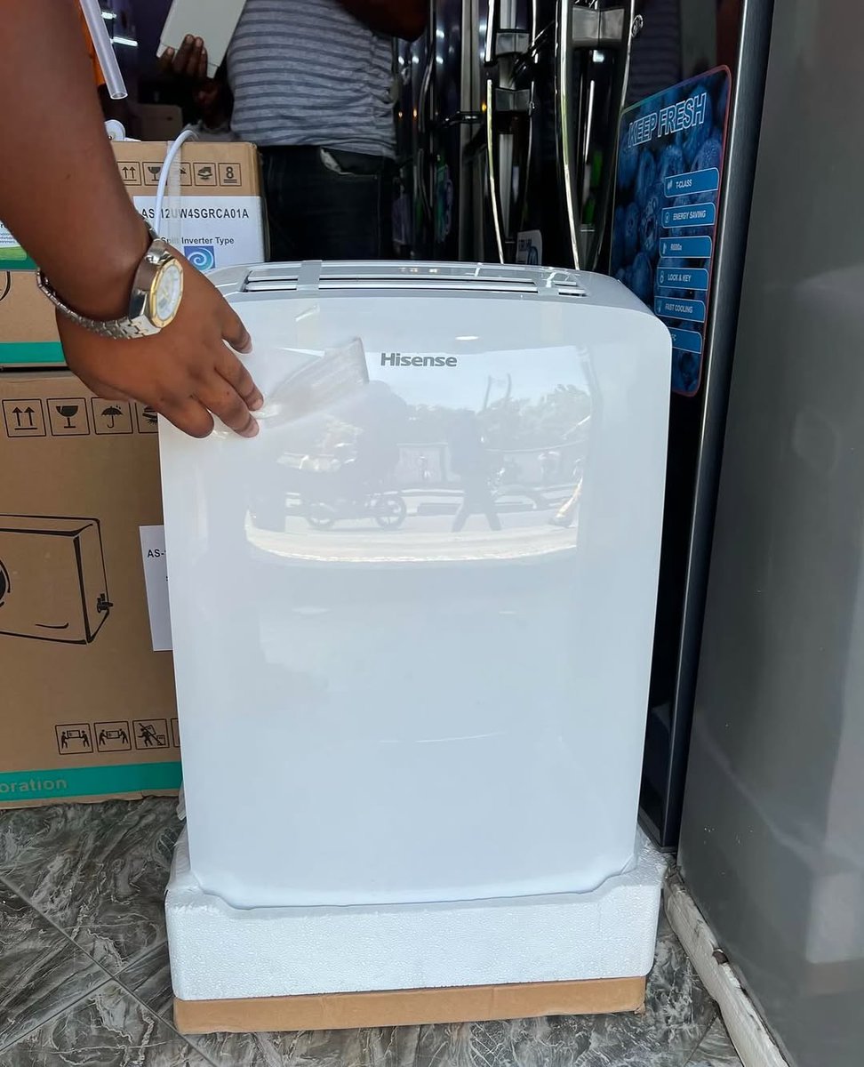 BarackStore_'s tweet image. Na hili joto ushindwe wewe tu.

Hisense POTABLE AC 

▪️UWEZO: 1200 btu 
▪️ User-Friendly Control and Display
*  Self-Diagnosis &amp;amp; Auto Protection
*  Independent Dehumidifier
*  Self-Evaporative Movement System

✅* Price: 1,100,000

:Location: K/Koo MSIMBAZI NA MAGILA

:WhatsApp:…