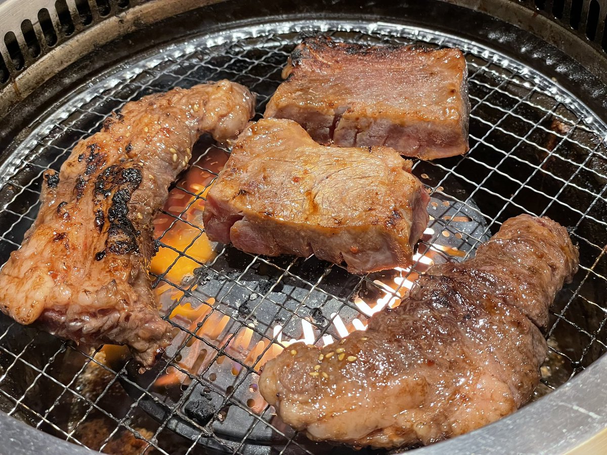 nessmodoki's tweet photo. にくにく
来年もよろしくお願いします https://t.co/NcKeJ25y0c
