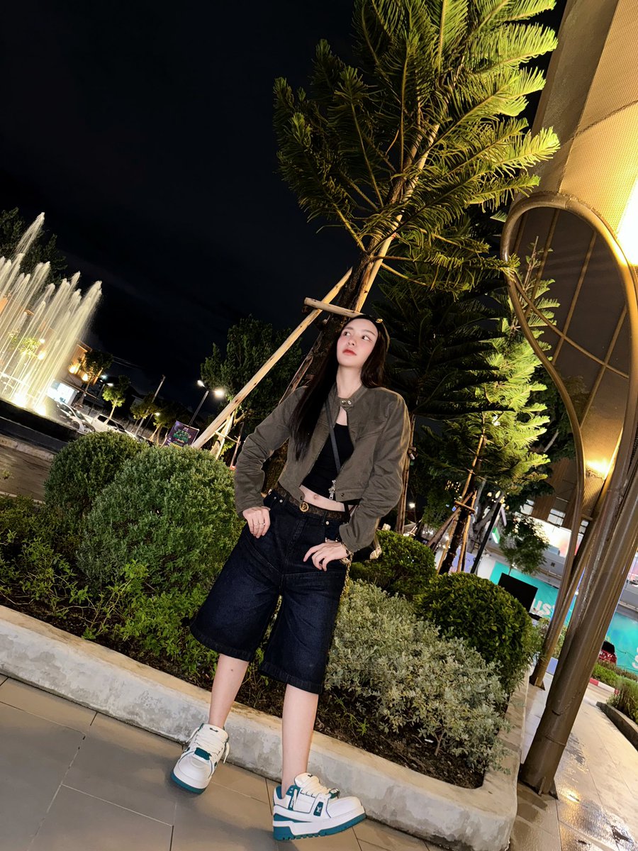 Lookkaeww_k's tweet photo. Long happy day:) 🌏

LOOKKAEW OF LOOKLOK 21
#lookkaewkamollak https://t.co/4u2ByJz4Jf