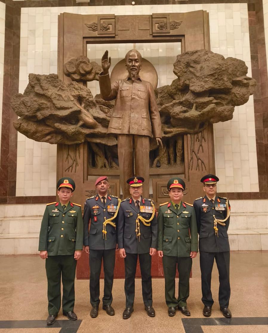 adgpi's tweet photo. Honouring Legacy, Shaping Future

Lieutenant General NS Raja Subramani #VCOAS, during his ongoing official visit to #Vietnam, today paid heartfelt tributes to Ho Chi Minh, former President and the most revered  leader of Vietnam, at his mausoleum in Hanoi.

Ho Chi Minh was a revolutionary  & a visionary leader who played a crucial role in the Independence of Vietnam and shaping its identity.

India and Vietnam share a rich history, cultural ties, and are committed for a steadfast partnership, united by mutual respect and shared values. 

#IndianArmy
#IndiaVietnamFriendship
@DefenceMinIndia
@SpokespersonMoD
@HQ_IDS_India
@AmbHanoi