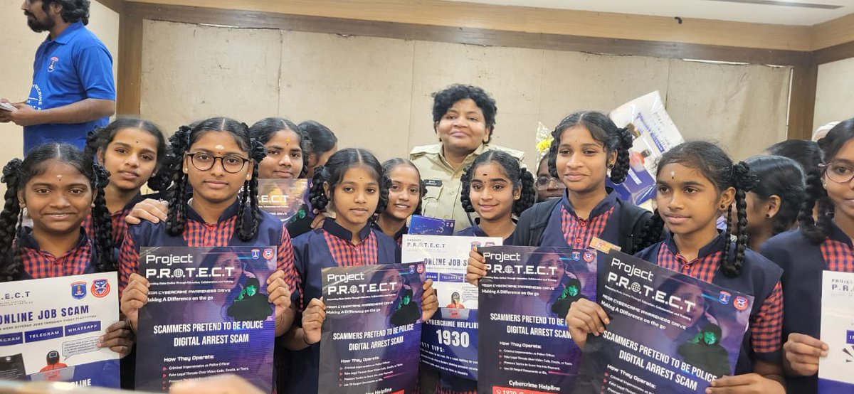As part of Project P.R.🌐.T.E.C.T @cybercrimes.cyberabad Police, in collaboration with community volunteers from various sectors, conducted an extensive Cybercrime Awareness Campaign across multiple locations within the Commissionerate. 
#TGConnect1930
#UnitedAgainstCyberCrime