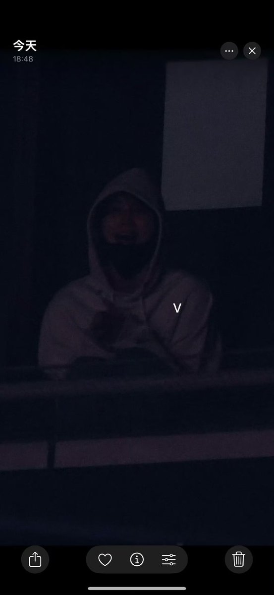 this cutie patootie baby 🥹 ahhh jeonghanii 🤏🏻