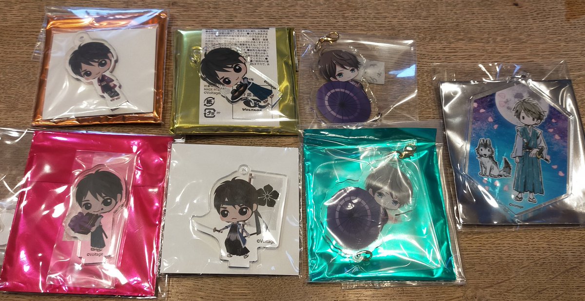 Love__hakuouki's tweet photo. 【譲渡】天下統一恋の乱 恋乱 (敬称略)

(譲)幸村・光秀

(求)  最愛缶バ…500円、缶バ…400円、ミニアクスタ・チャーム…500円、アクキー…600円
上記＋送料

※状態確認の為、ブラインド以外も開封済

纏めての方優先
DMからでもお気軽に
よろしくお願いいたします。 https://t.co/x6krbh8qAF