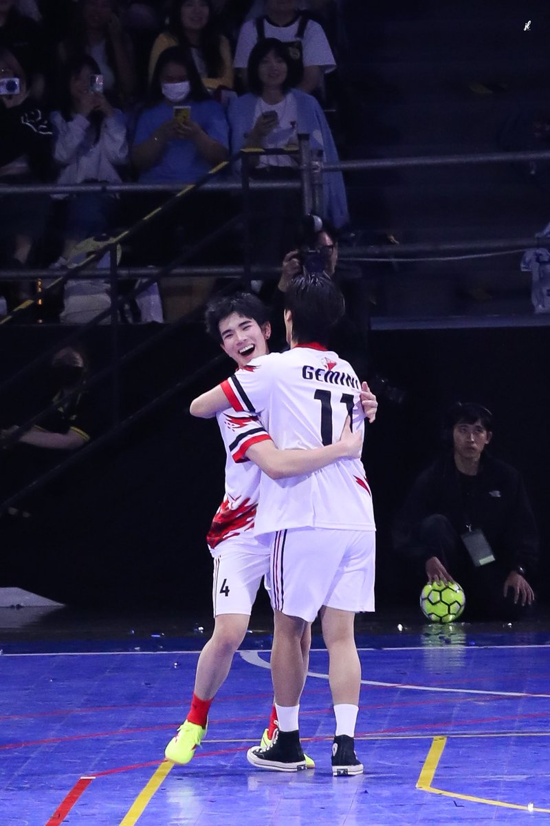 Jetaime_xx4's tweet photo. ทำประตูได้แล้ว!! 🎉😆⚽️💖✨

GEMFOT BETTER THAN EVER
#GMMTVStarlympics2024
#Gemini_NT #Fourthnattawat https://t.co/dEkM4xsJ1I