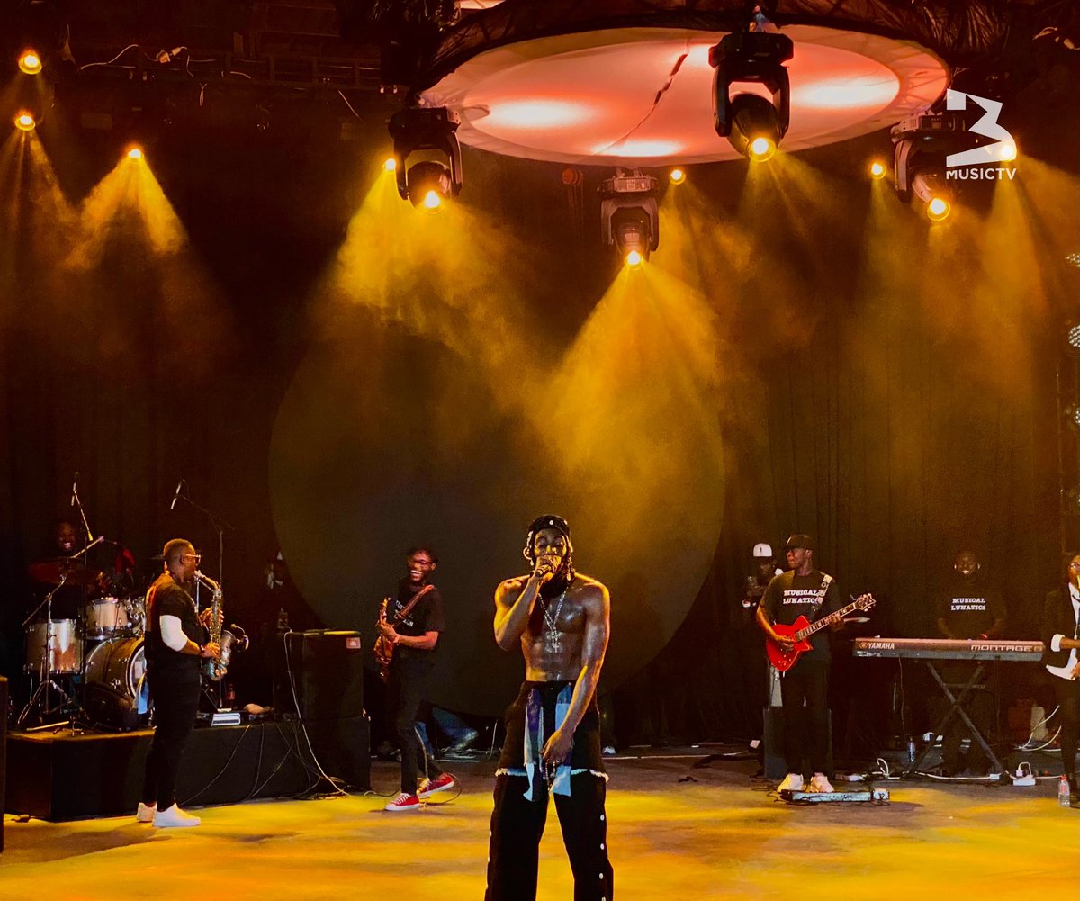 🚨READ🇬🇭🎶🧵: Walking into Alliance Française on Thursday night, you could feel the weight of history. 

This sacred stage, which has birthed the careers of some of Ghana's most remarkable live performers, was about to witness <a href="/arathejay/">ARATHEJAY</a> redefine highlife for a new generation