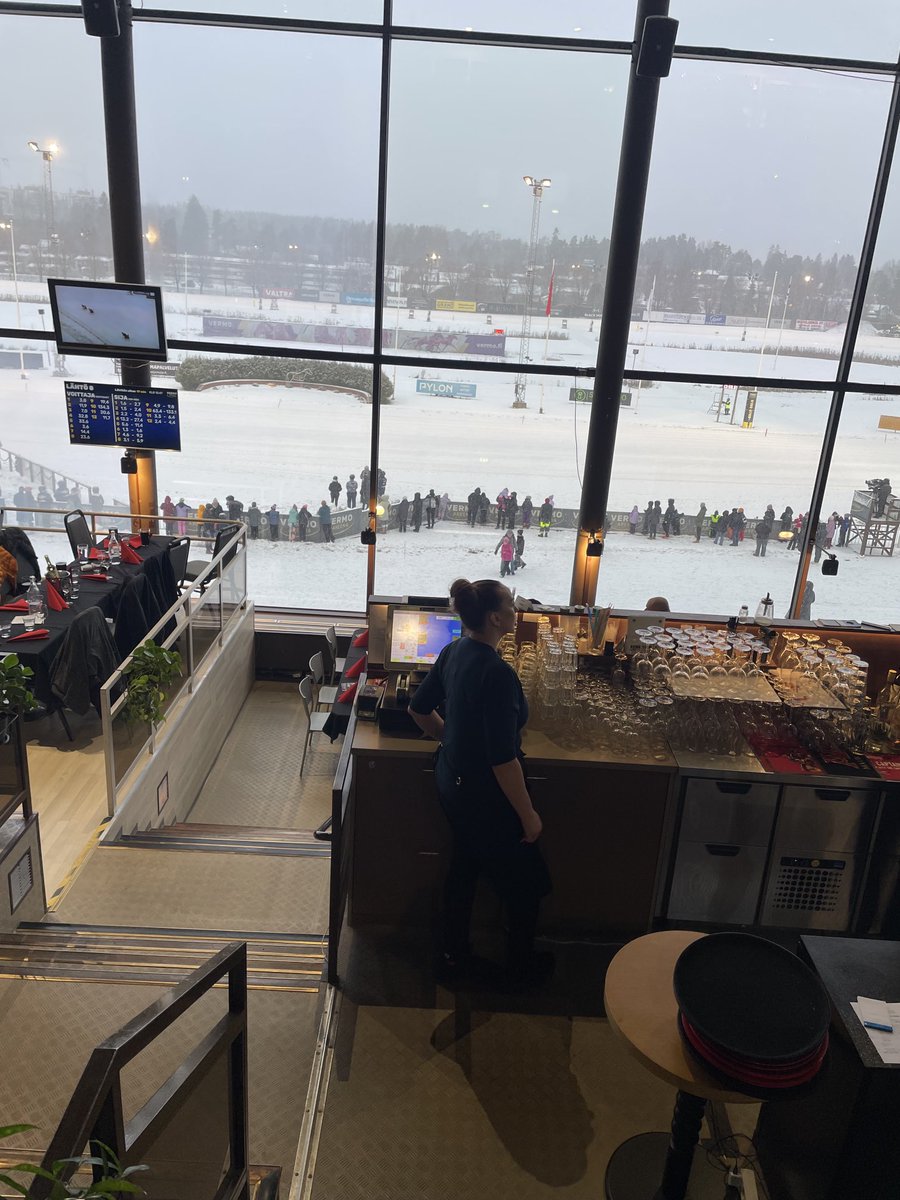 Vermossa , aamujunalla tultiin I.P Ruuti ja Siirin Veeti finaaleissa, molemmilla kaikki erittäin hyvin, rahasija tavoitteena!!