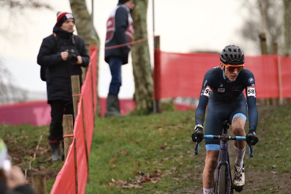 fscl_cycling's tweet photo. Tough day around the course of Hulst 🏰🇳🇱
🔜Zonhoven🇧🇪 tomorrow

45. Lennox Papi +5’34
70. Jonah Flammang-Lies +7’30
73. Lenn Schmitz -1 lap https://t.co/MO0e6wkKMs