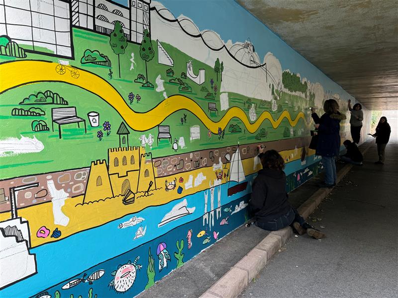 Highlands College (@highlands_jsy) on Twitter photo Our Level 3 Year 2 Art, Design & Communications students have been taking part in the <a href="/JerseyDevCo/">Jersey Develop Co</a>'s community project to revamp the Waterfront underpass.
Mira, Layla, Liliana, Amy, Sophie and tutor Chantal have expressed their vision for the Waterfront in the future. Our Level 3 Year 2 Art, Design & Communications students have been taking part in the <a href="/JerseyDevCo/">Jersey Develop Co</a>'s community project to revamp the Waterfront underpass.
Mira, Layla, Liliana, Amy, Sophie and tutor Chantal have expressed their vision for the Waterfront in the future.