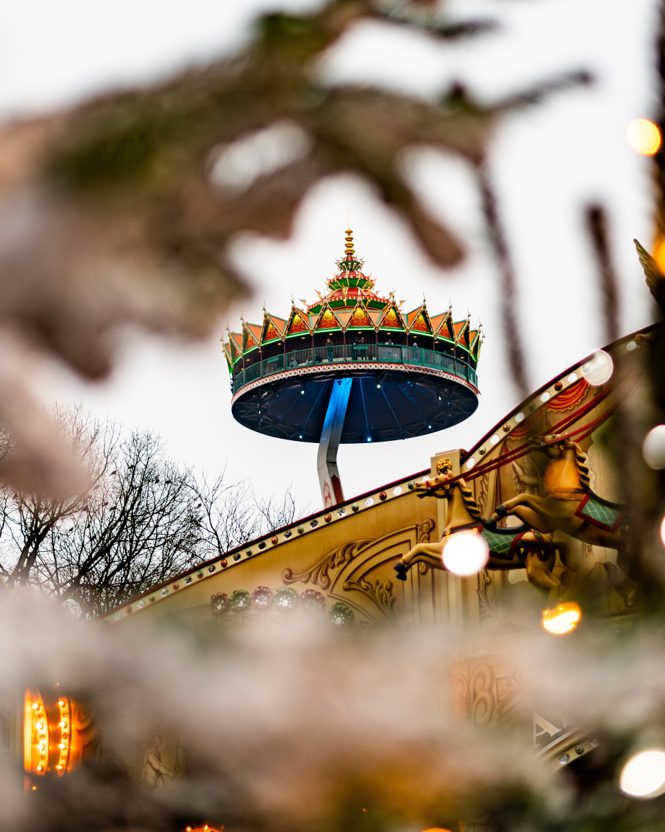 MadeinEfteling's tweet photo. Who's going to Efteling this Christmas Holiday? 🙋🏻‍♂️🎅🏼

#Efteling https://t.co/9xqCTae71P