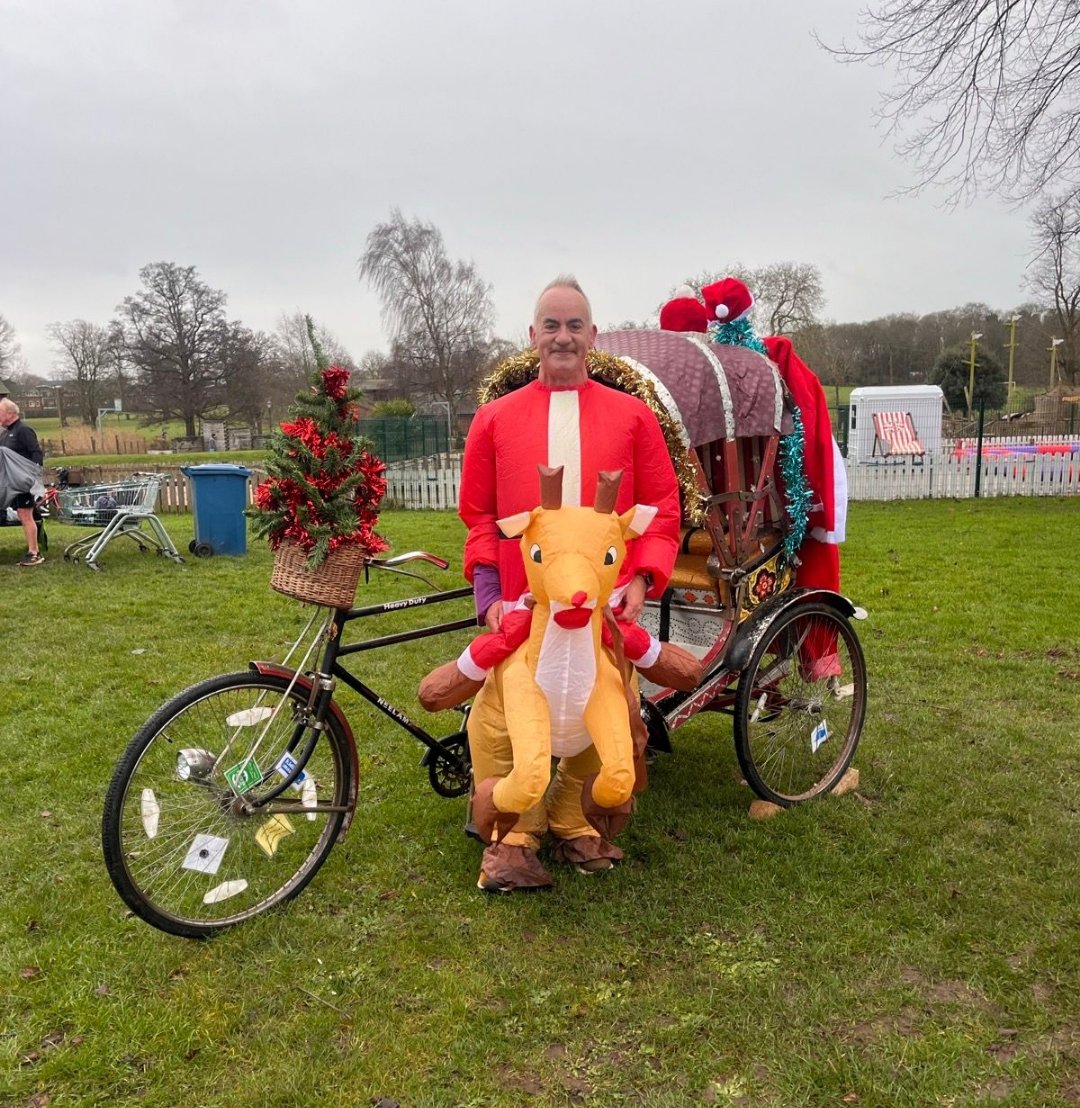 Festive rickshaw action