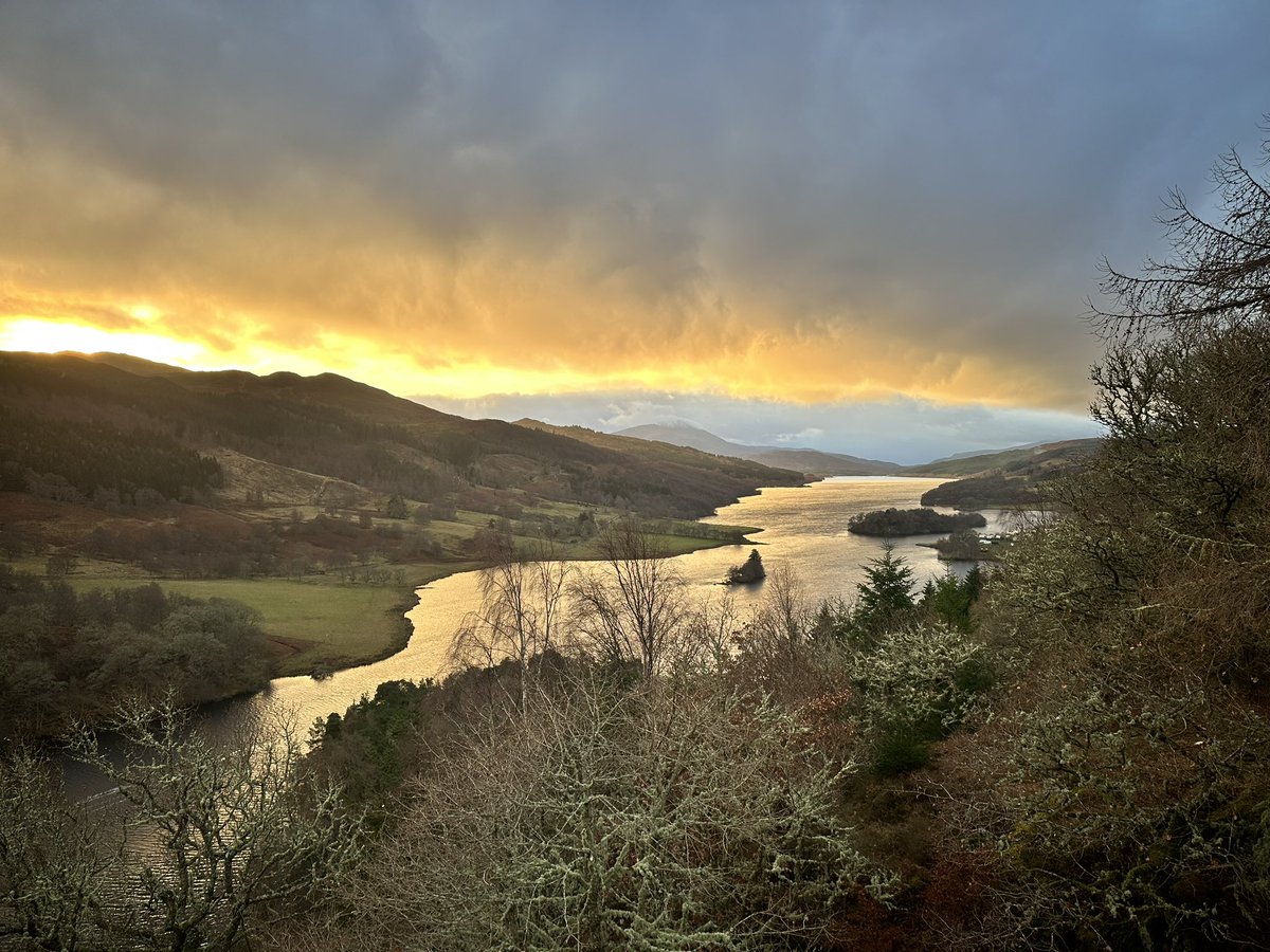 Queens View 🏴󠁧󠁢󠁳󠁣󠁴󠁿
#visitscotland #photographer #photographylovers 
#perthshire #pitlochry