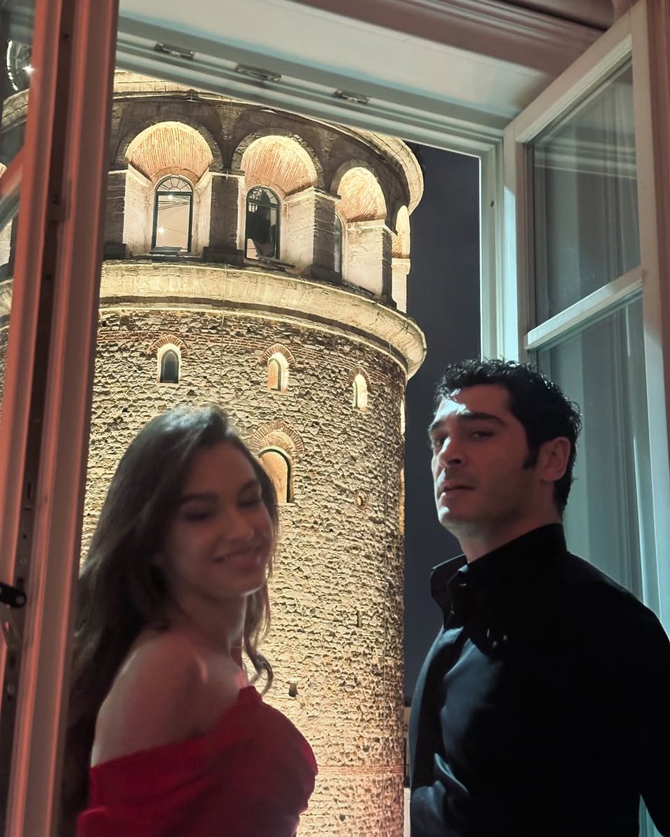 huyde12's tweet photo. Burak Deniz &amp; Su Burcu Yazgı Coşkun 💫 https://t.co/qRwl85s6RA