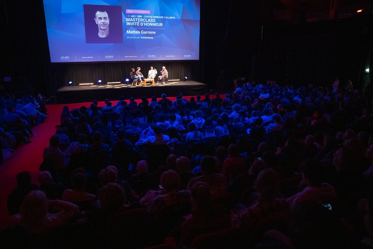 Retour en images sur la masterclass de Matteo Garrone, pour les Arcs Film Festival, animée par Léolo Victor-Pujebet et Simon Courtois. 

Replay à retrouver dans une semaine sur horschampfrance.com 

© Aurélie Lamachère