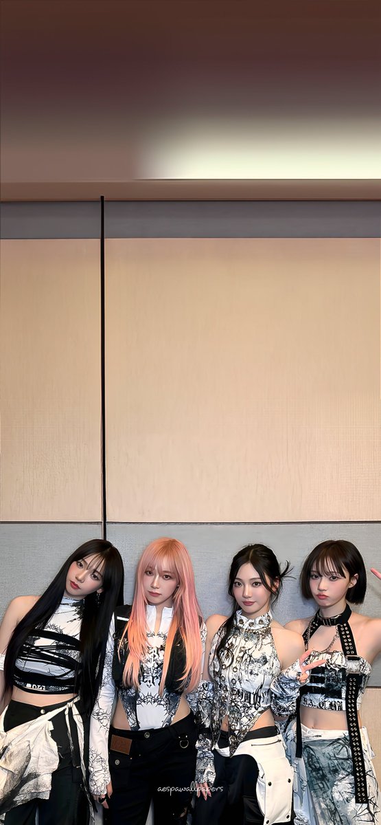 aespawalIpapers's tweet photo. aespa🤍 Wallpapers 

#aespa #에스파 @aespa_official https://t.co/Qy2jq9gwnr