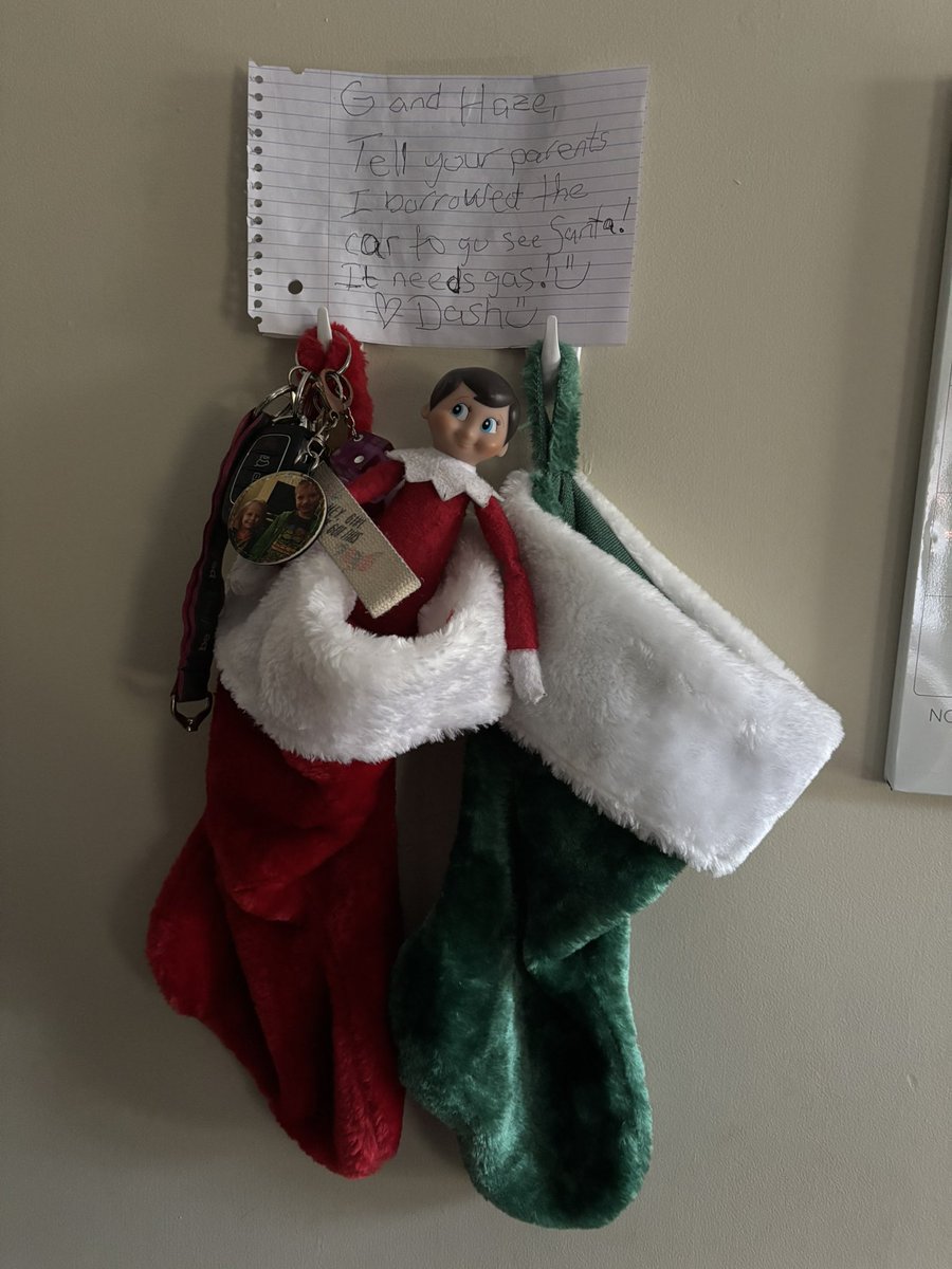 cutecolleen85's tweet image. Dash took our car for the trip to see Santa and looks like he used all the gas to get there and back!! haha 🤦🏻‍♀️😂

#adventureswithDash #sillyelf #elffun #Christmas2024