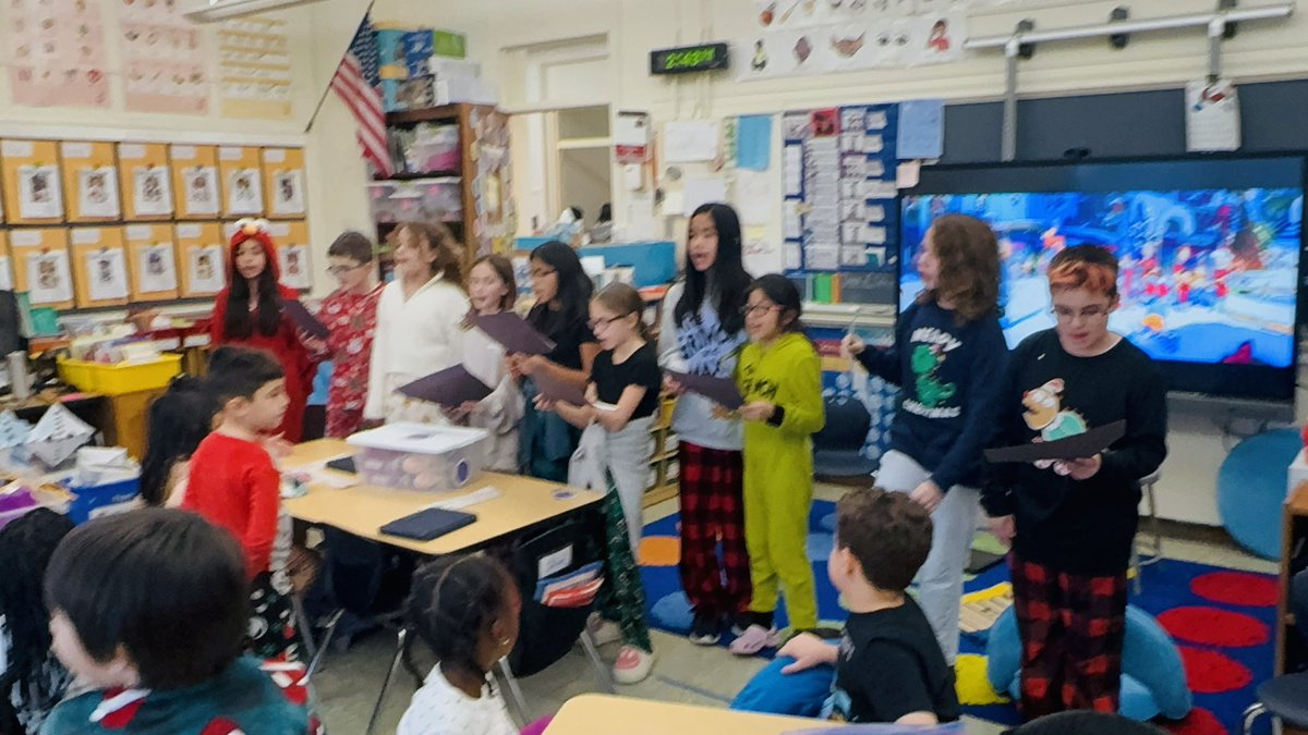 Rob Janowitz (@robjanowitz_ap) on Twitter photo Our 5th grade chorus students went caroling throught the school spreading holiday cheer. #MASnation #cheer #happiness <a href="/MusicWithMrD/">Rob DelGaudio</a> <a href="/WPMusicRoom/">WPCSD General Music</a> <a href="/wplainsschools/">White Plains Schools</a> <a href="/MAS_WP/">MAS Elem School</a> <a href="/MAS_PTA/">MAS PTA</a> <a href="/DrJosephRicca/">WPCSDSuper</a> <a href="/WPCSD_ASI/">Debbie J Hand</a> #JOY Our 5th grade chorus students went caroling throught the school spreading holiday cheer. #MASnation #cheer #happiness <a href="/MusicWithMrD/">Rob DelGaudio</a> <a href="/WPMusicRoom/">WPCSD General Music</a> <a href="/wplainsschools/">White Plains Schools</a> <a href="/MAS_WP/">MAS Elem School</a> <a href="/MAS_PTA/">MAS PTA</a> <a href="/DrJosephRicca/">WPCSDSuper</a> <a href="/WPCSD_ASI/">Debbie J Hand</a> #JOY