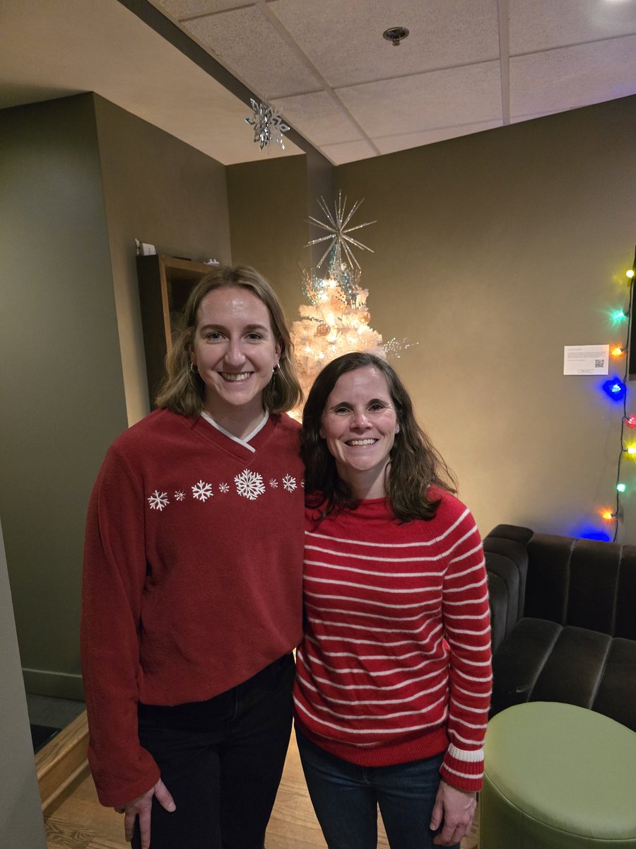 Mary Mulcahey (@marykmulcaheymd) on Twitter photo Happy Holidays from our sports team to yours! 🎄
#orthotwitter #loyolaortho #sportsdocs <a href="/LoyolaOrthoRes/">Loyola Orthopaedic Residency</a> Happy Holidays from our sports team to yours! 🎄
#orthotwitter #loyolaortho #sportsdocs <a href="/LoyolaOrthoRes/">Loyola Orthopaedic Residency</a>