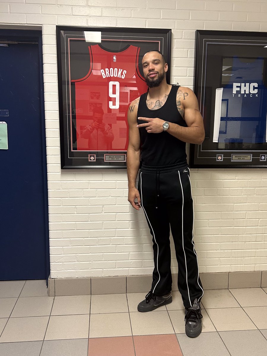 The inaugural Dillon Brooks 🏆 was amazing! Thanks to the teams, fans, volunteers, teachers, TCDSB Senior Staff and Dillon &amp; family!

Juniors
FHC 91 (Trevor Iwuafor, 18)
JCM 52 (Emmanuel Enwere, 18)

Seniors
JCM 89 (Andre Thompson, 28)
FHC  85 (Kaden Jonas, 26)

FHC wins 176-141.