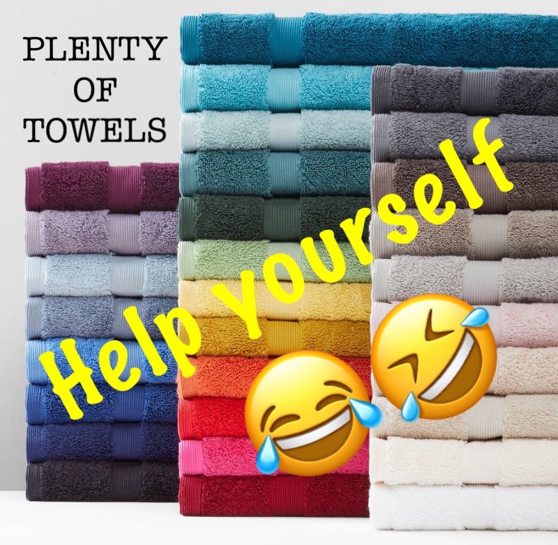 21 #zzst #zshq 🎅🏽🧑🏽‍🎄🎅🏽🧑🏽‍🎄🎅🏽🧑🏽‍🎄🎅🏽🧑🏽‍🎄🎅🏽🧑🏽‍🎄
OH MY GOOD YOU STILL OU THERE HAVIN A SNIW FIGHT.... DONT WORRY- I HAVE PLENTY OF TOWELS FOR YOY TO DRY YOURSELVES...,