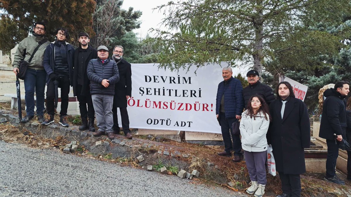 odtu_adt's tweet photo. Ali Tatar, Cem Aziz Çakmak, Kuddusi Okkır ve Kaşif Kozinoğlu gibi kumpas mağdurlarını unutmadık, unutmayacağız!
Türk gençliği yapılan hukuksuzluklar karşısında durmaya dün ve bugün olduğu gibi yarın da devam edecektir!
#alitatar #ergenekonbalyoz #ergenekondavaları #fetullah https://t.co/QMemGHHGkc