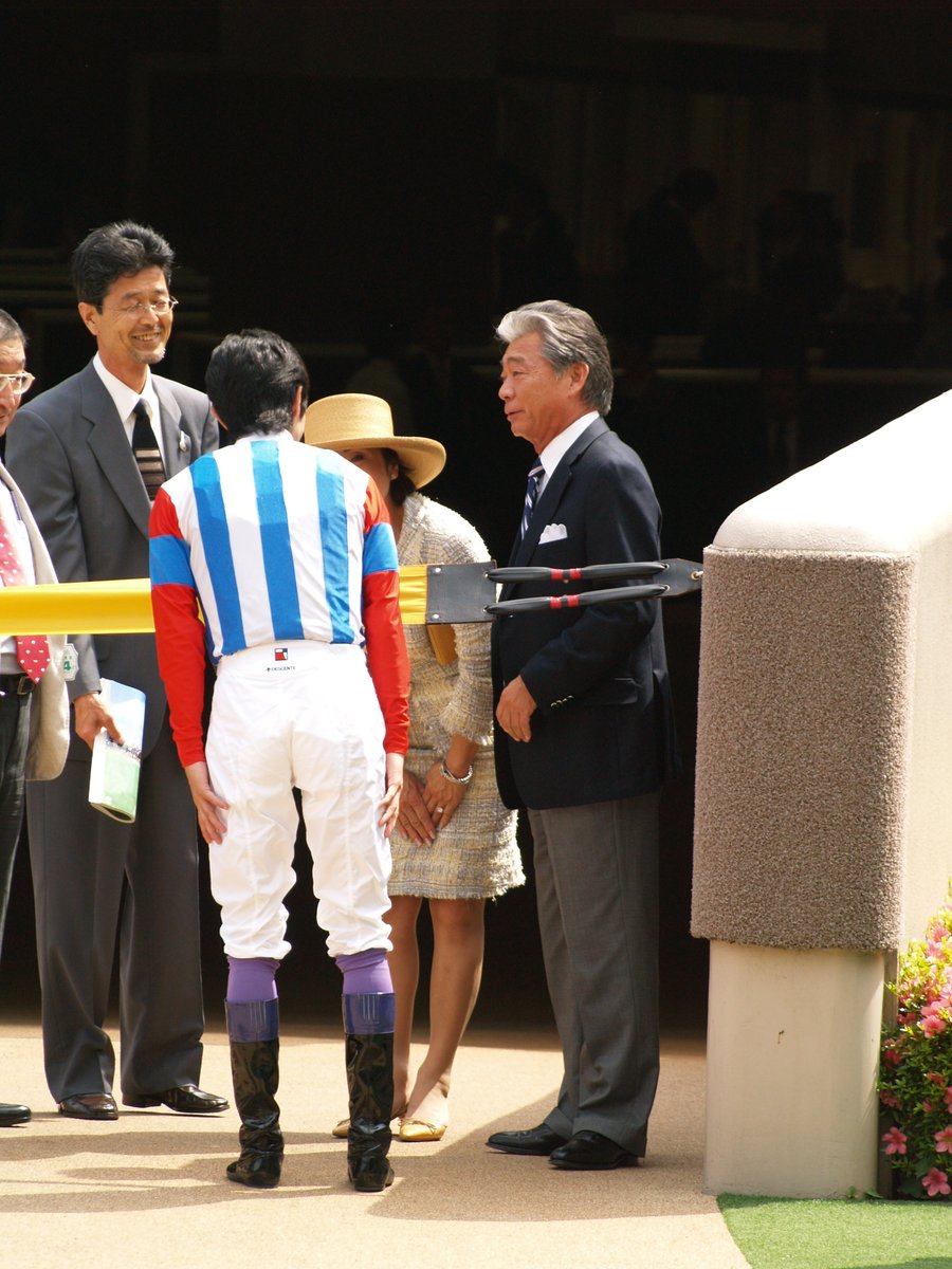 yoshi_osigee's tweet photo. 武さん応援27年目（以前は📷も）
さまぁ〜ず大好き。
会社勤めを経て、今はファミマ戦士12年（現在店長）。
声優業も12年目（主にベネッセ）。
楽しく、生きたい。
#ゲーム好きな人と繋がりたい 
#趣味垢さんと繋がりたい 
#武豊 
#さまぁ〜ずチャンネル 
#FF  #ドラクエ https://t.co/vNp8dL0eMX