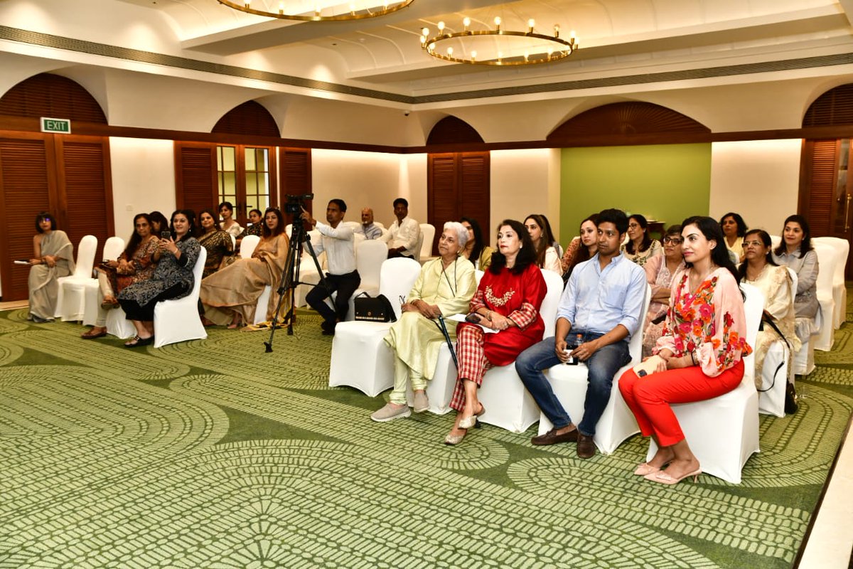 During 'The Write Circle,' event in Goa Anju Timblo felicitated the author Puneet Sikka by giving a token of appreciation.

The hospitality partner was Taj Cidade De Goa, the media partner was Lokmat and it was in association with Ehsaas Women of Goa.

#PuneetSikka <a href="/withshroooh/">Shruti Jaiswal Juwarkar</a>