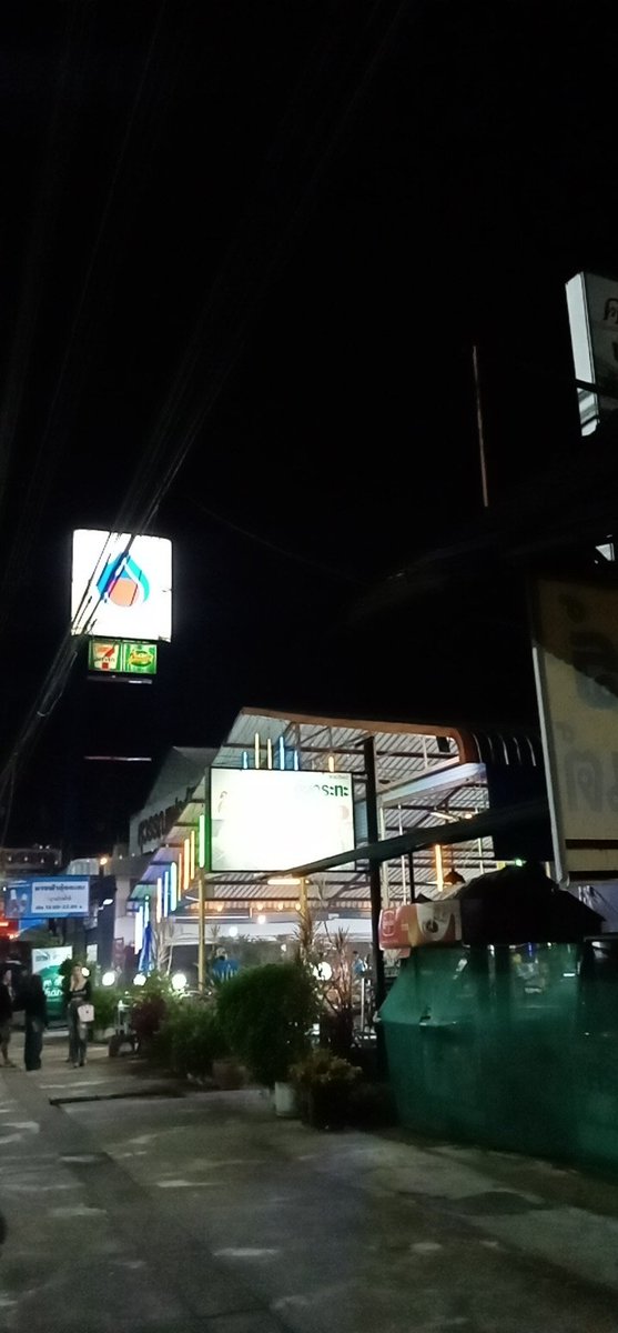 Funisweet's tweet photo. หมุทะร้านโปรดก่อนกลับกรุงเทพค้าบบ​  หิวๆๆ​ 😍😍 https://t.co/HKlTaaclqY