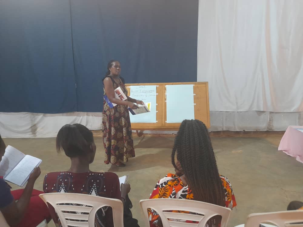 JayMallow Foundation (@jaymallowf) on Twitter photo Our team Leader, a Stand-For-Her Land Gender Trainer conducting a training with participants from Bombo Luwero, about Women's Land Rights. <a href="/DeRugaju77153/">Martin Rugaju</a> <a href="/kayondophiona3/">Phiona Kayondo</a> <a href="/UCOBAC_/">UCOBAC</a> <a href="/WLRM_UG/">WLRM</a> <a href="/landnetug/">LANDnet Uganda</a> <a href="/akutui/">Akutui stella rose</a> <a href="/TusiimeRonah2/">@Tusiime Ronah</a> Our team Leader, a Stand-For-Her Land Gender Trainer conducting a training with participants from Bombo Luwero, about Women's Land Rights. <a href="/DeRugaju77153/">Martin Rugaju</a> <a href="/kayondophiona3/">Phiona Kayondo</a> <a href="/UCOBAC_/">UCOBAC</a> <a href="/WLRM_UG/">WLRM</a> <a href="/landnetug/">LANDnet Uganda</a> <a href="/akutui/">Akutui stella rose</a> <a href="/TusiimeRonah2/">@Tusiime Ronah</a>