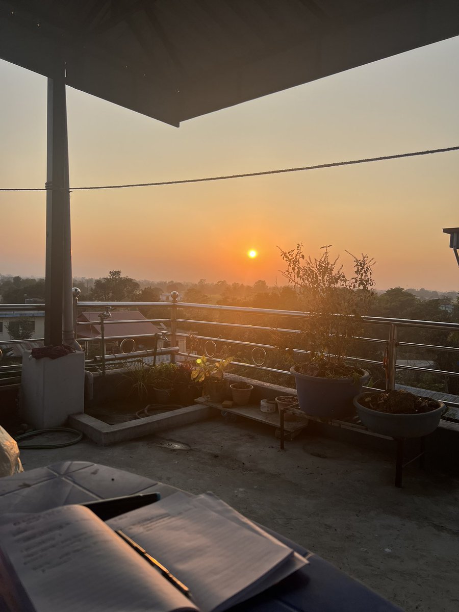 knamerakhnekhoi? tweet media