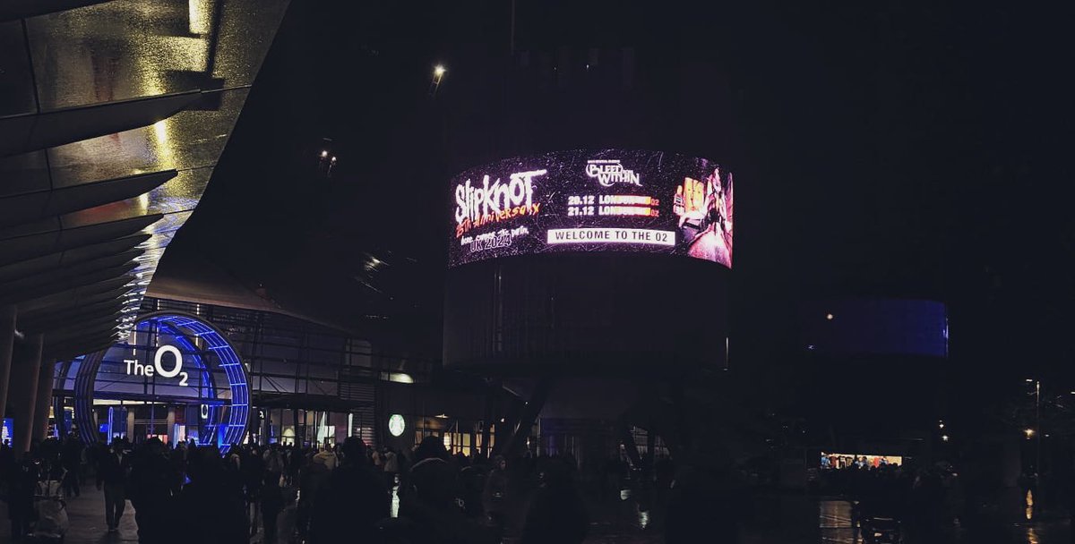 Danij_leigh's tweet photo. @slipknot were incredible last night at the 02 in London . 
With taking us back to 1999

#slipknot #02london #slipknottour #slipknot25thAnniversary #1999 #herecomesthepain https://t.co/U0zqA5CEYl