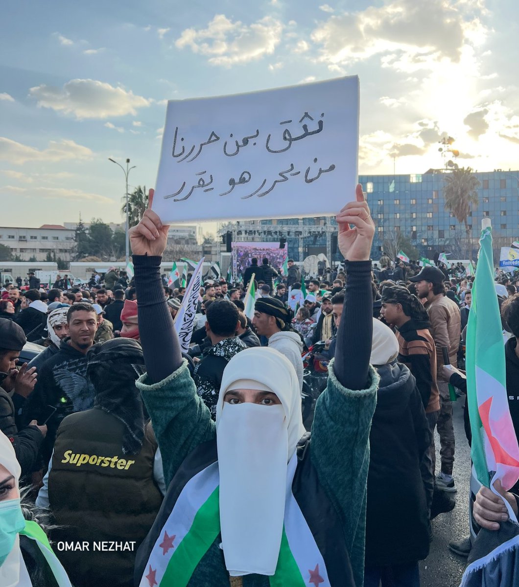 mjs528's tweet photo. @pres_iq هذه الصورة الحقيقة، اعتقد لا يوجد شخص في هذا الوقت يمكنه ان يفبرك اي شي من خلال بحث بسيط كشفت حقيقة منشورك، لكن اعتقد هذهِ مطالب اخواتك لذلك قمت بكتابتها على هذه الصورة وتحياتي لك https://t.co/uYE2xDOjiQ